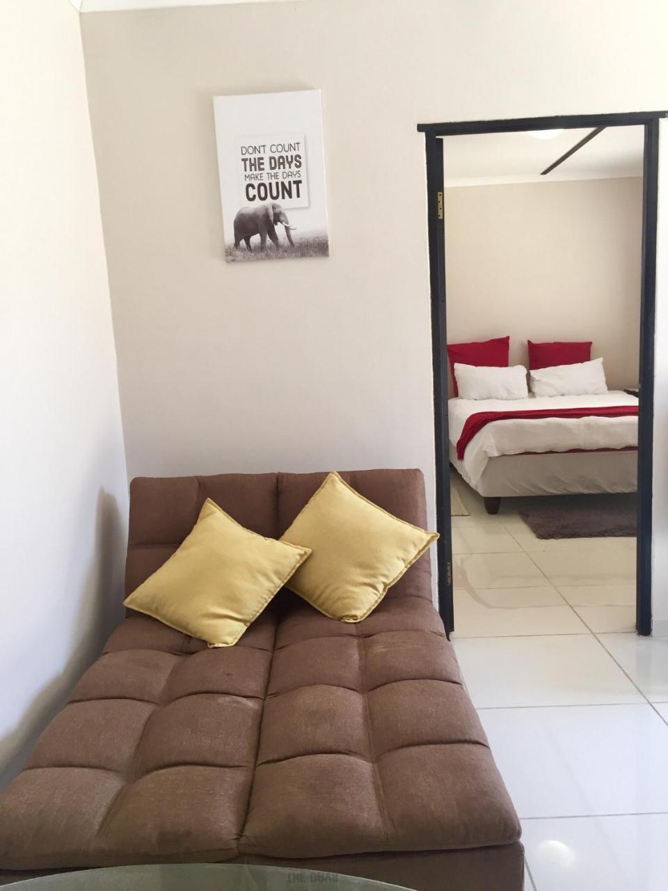 Man Cave Suite Swakopmund Extérieur photo